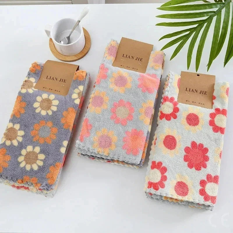 4PCS Kitchen Cleaning Cloths – Soft Absorbent Coral Fleece Dish Towels - P's One-Stop Shop 