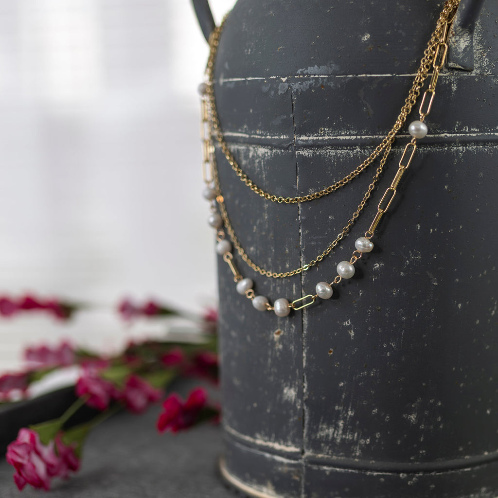 Coquette gold necklace - P's One-Stop Shop 