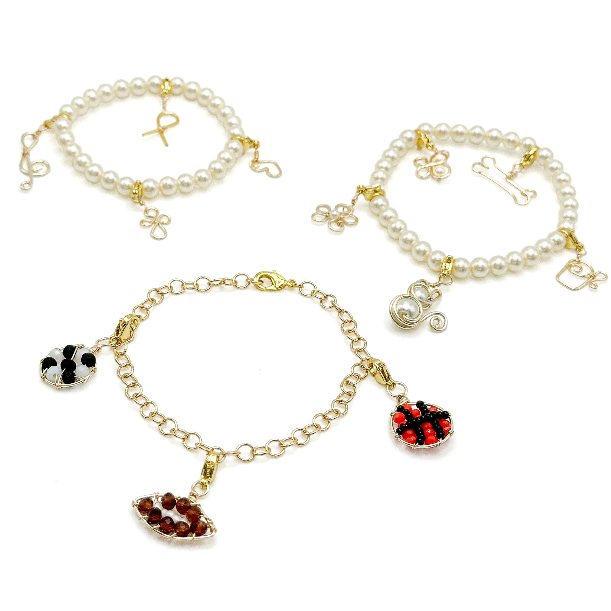 Flower gold charm - P's One-Stop Shop 
