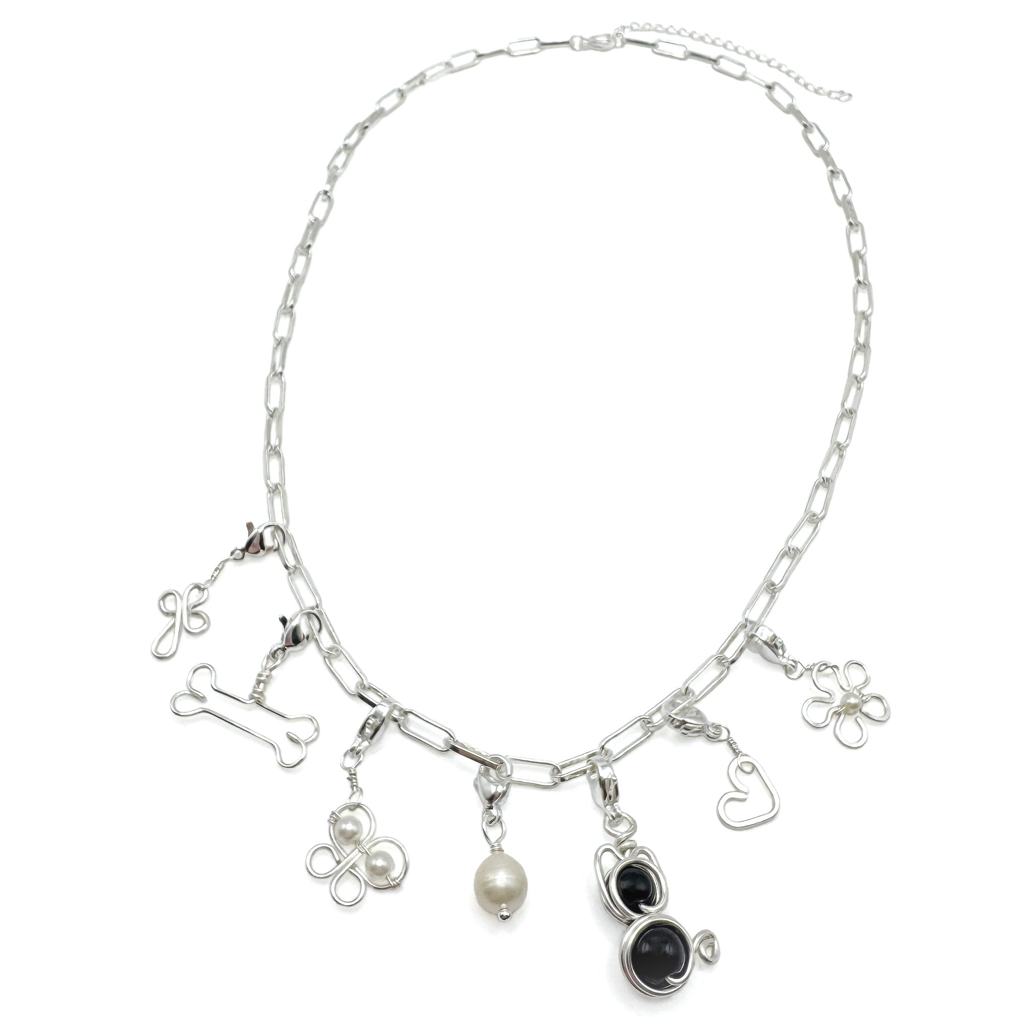 Flower silver charm - P's One-Stop Shop 