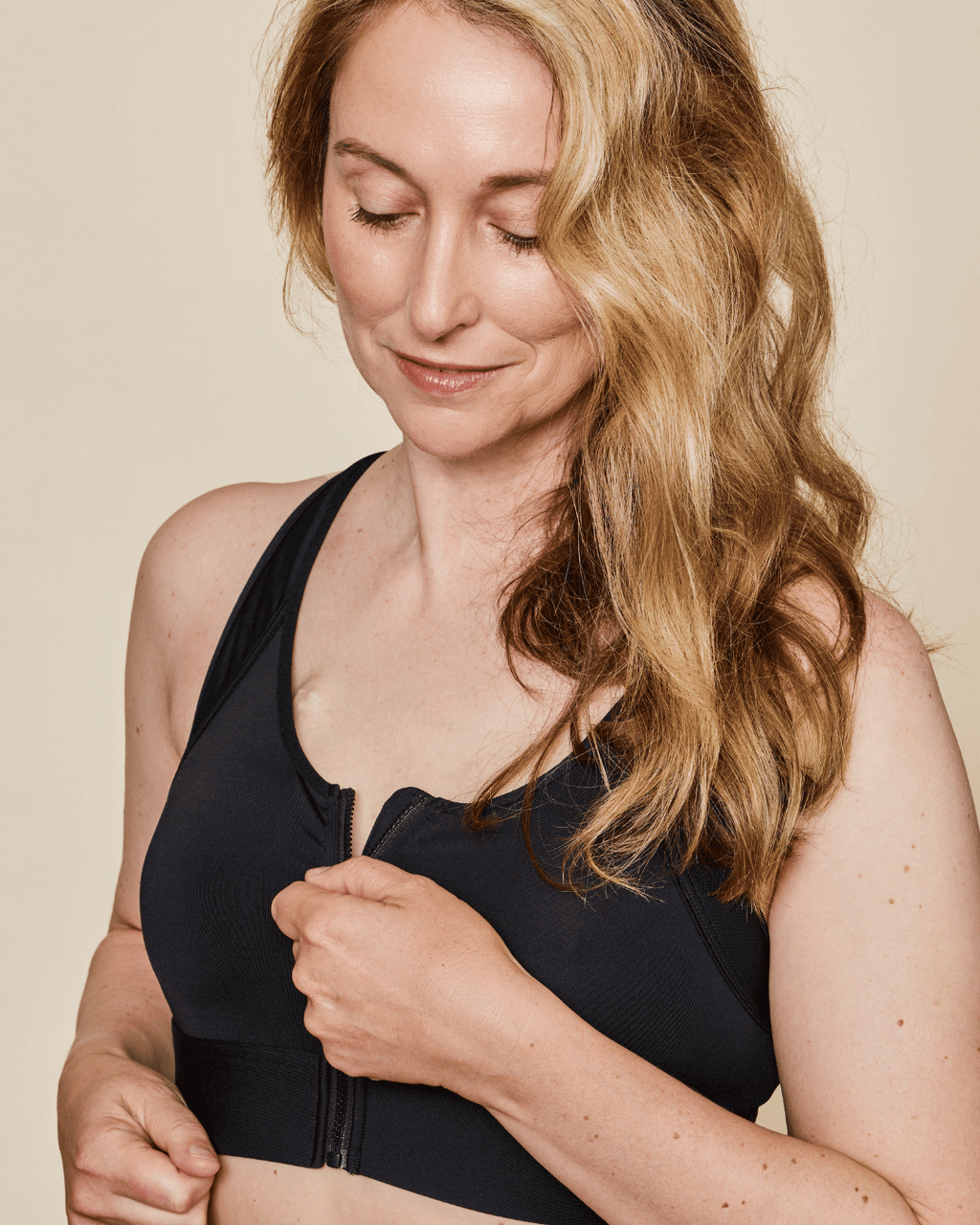 Hero Front‑Closure Sports Bra - Black - P's One-Stop Shop 