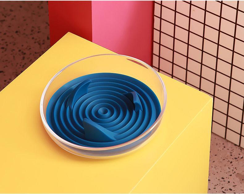 Pet Life ® 'Cirlicue' Shark Fin Shaped Modern Slow Feeding Pet Bowl - P's One-Stop Shop 