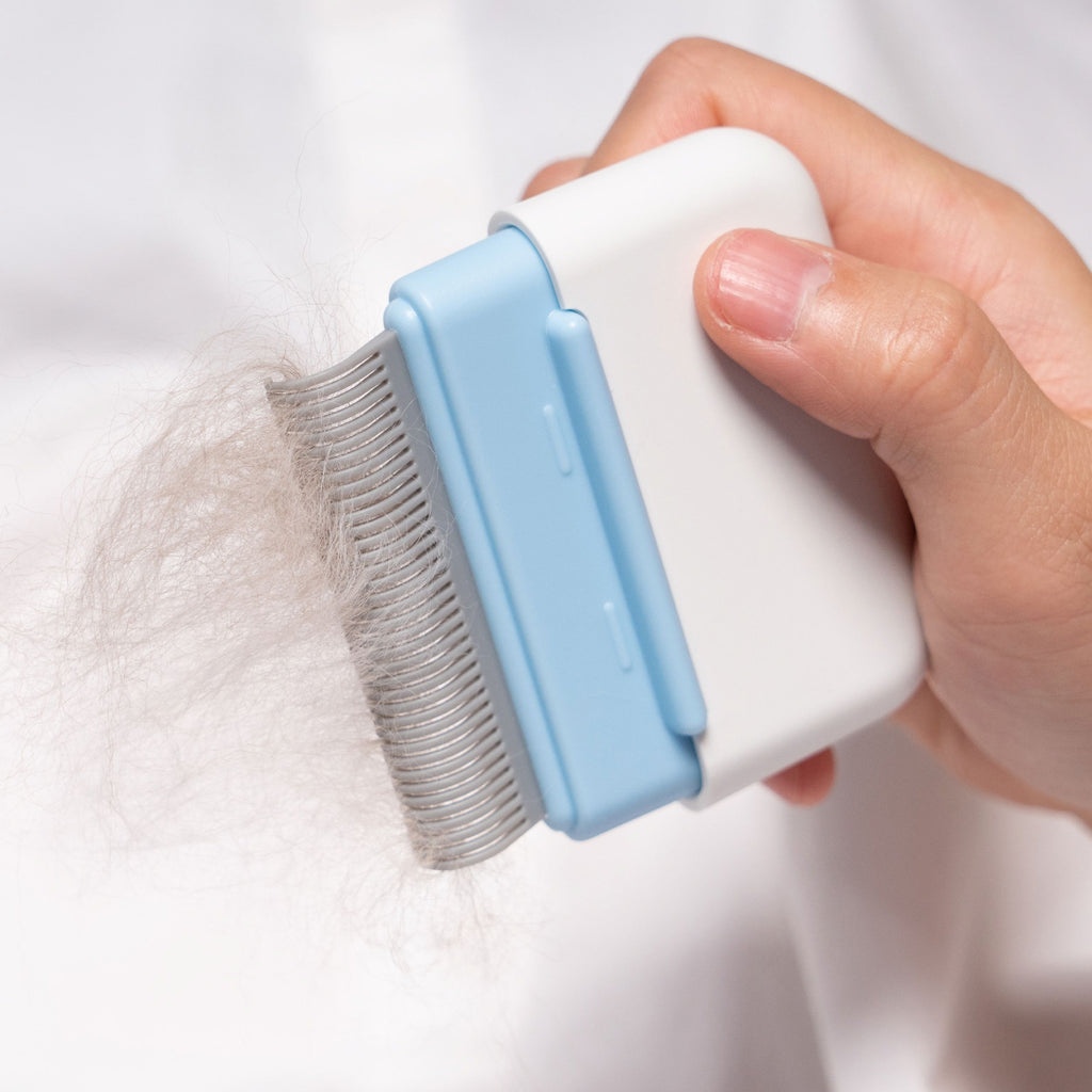 Pet Life ® 'Zipocket' 2-in-1 Underake and Stainless Steel Travel Grooming Pet Comb - P's One-Stop Shop 