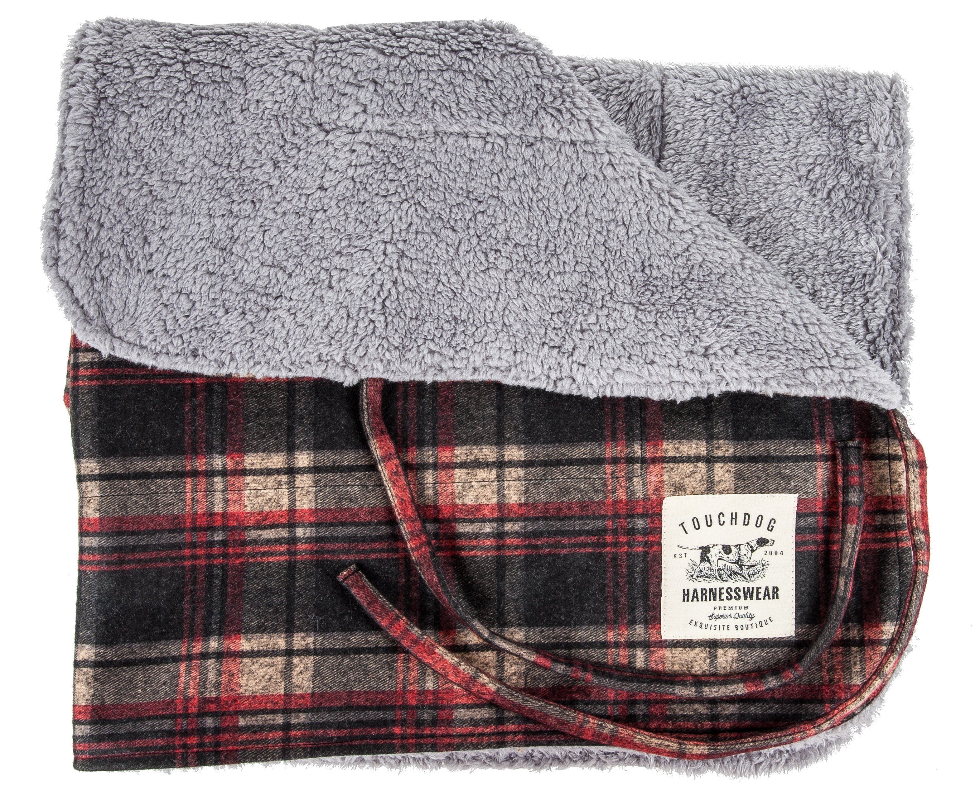 Touchdog ® 2-In-1 Tartan Plaid Dog Jacket and Matching Reversible Dog Mat - P's One-Stop Shop 