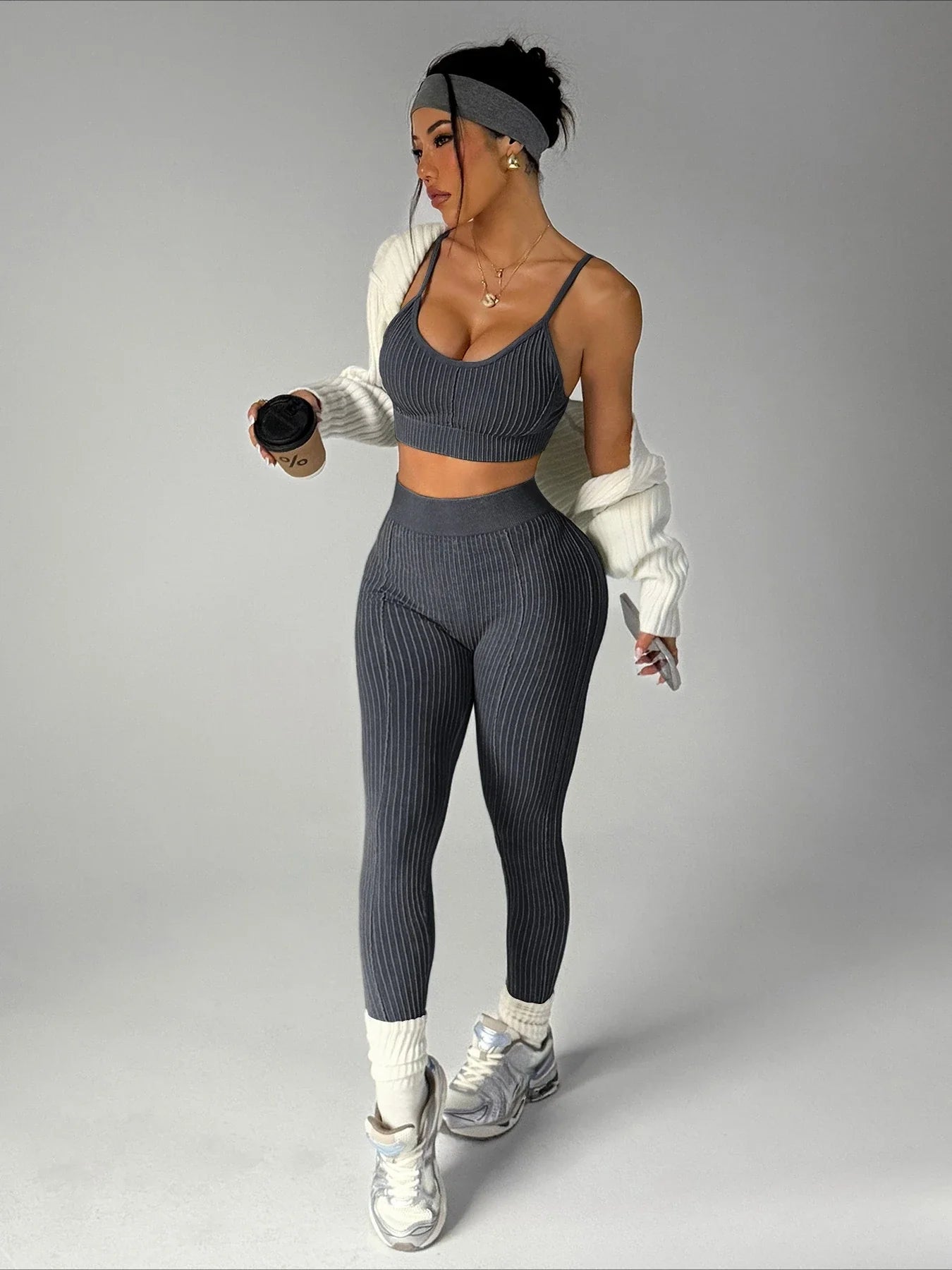 Women's Seamless Cropped Top & Pants Set - P's One-Stop Shop 